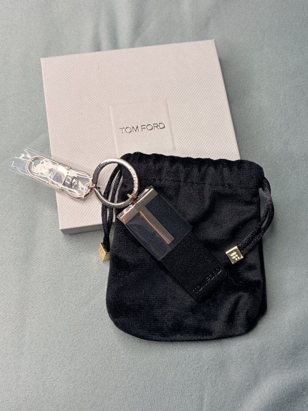 Authentic Tom Ford Parfums Black Leather T-Logo Key Ring Clasp Charm NEW